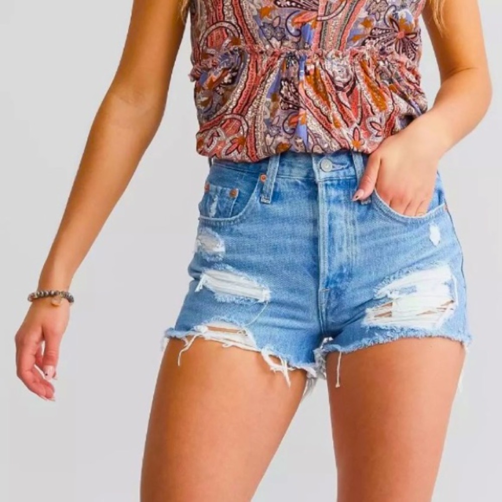 Levi’s 501 shorts